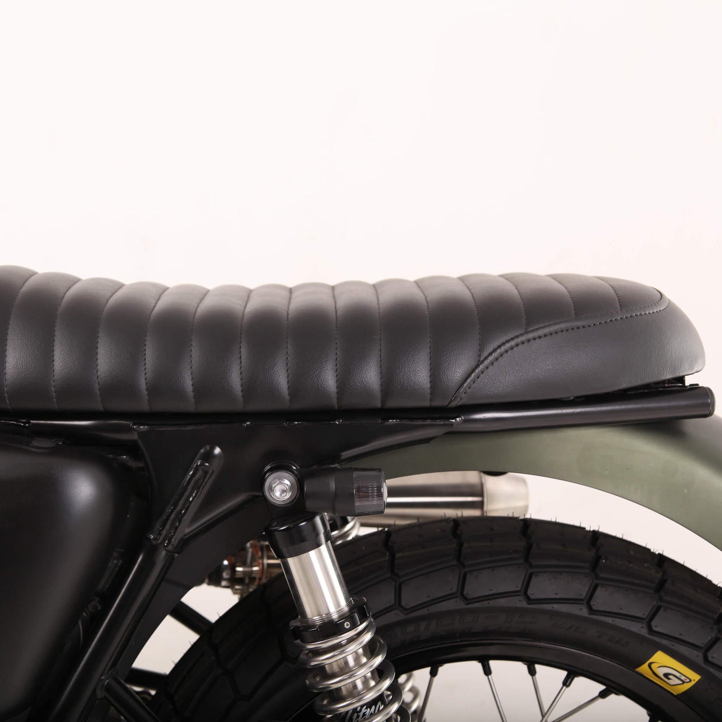 Slammer Tuck N Roll Gel Seat for Triumph Motorcycles (2001-2016) | Black