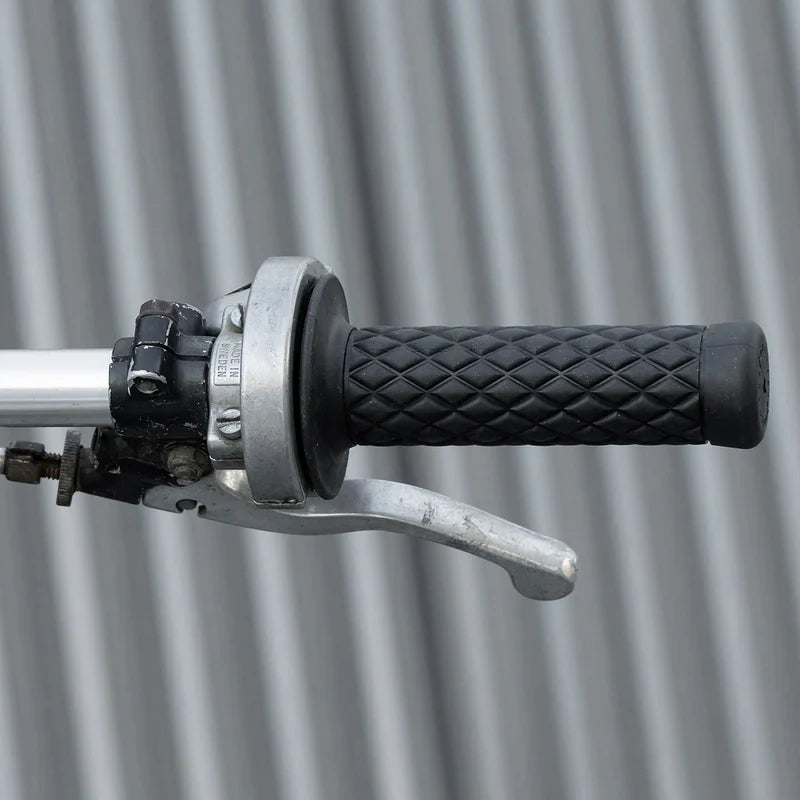 1’’ Biltwell Grip | Thruster | Black, Brown, Grey, Red, or White