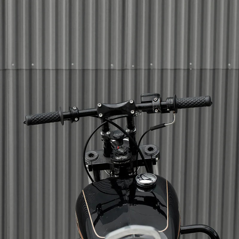 1’’ Biltwell Grip | Thruster | Black, Brown, Grey, Red, or White
