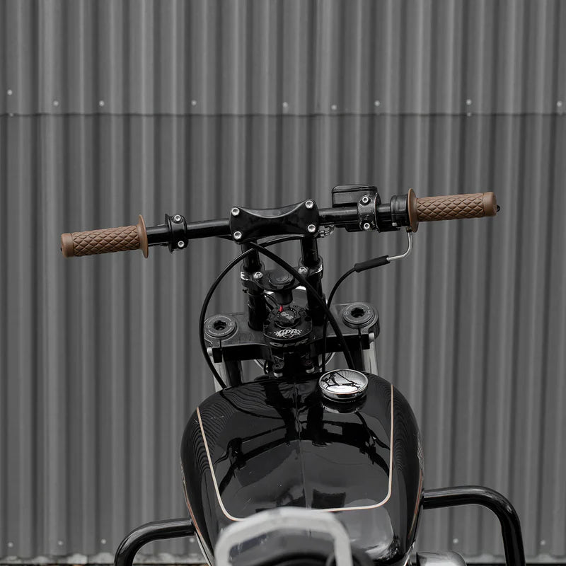 1’’ Biltwell Grip | Thruster | Black, Brown, Grey, Red, or White