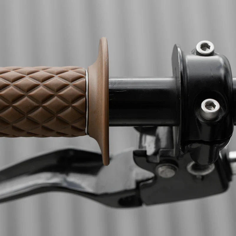 1’’ Biltwell Grip | Thruster | Black, Brown, Grey, Red, or White