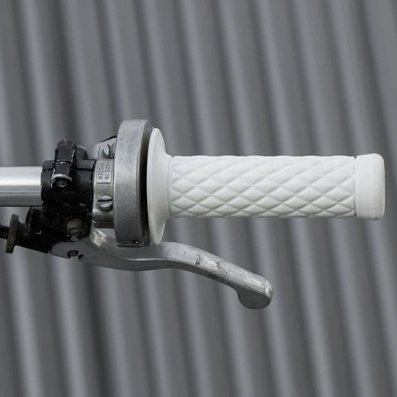 1’’ Biltwell Grip | Thruster | Black, Brown, Grey, Red, or White